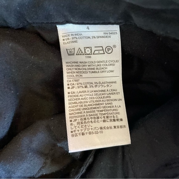 BANANA REPUBLIC Women's Black Button-Detail Shorts Size 4 - Picture 4 of 7